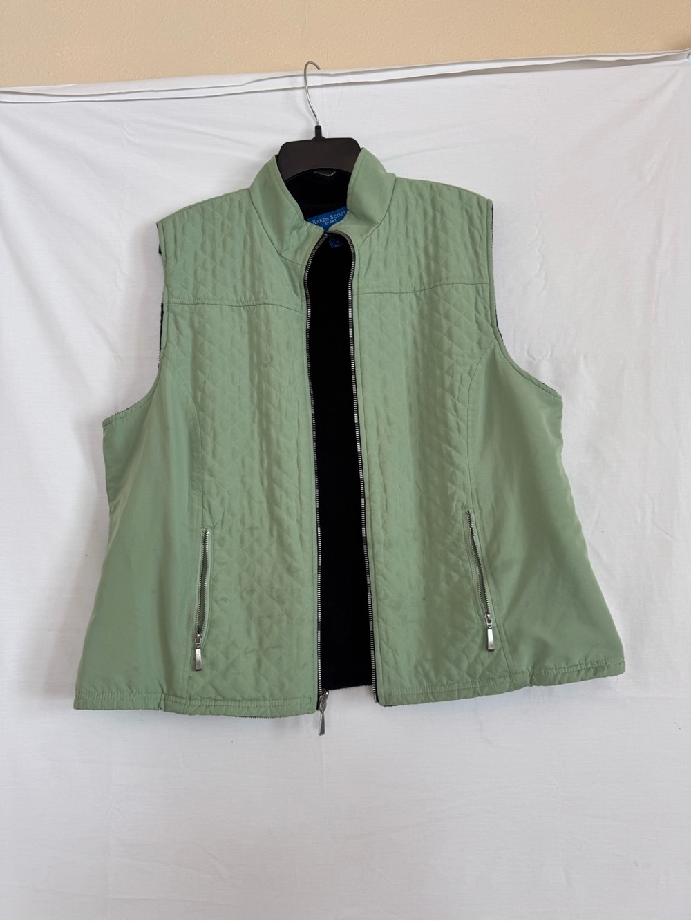 Quilted Sage Green/Black fleece reversible Zip-Front Vest